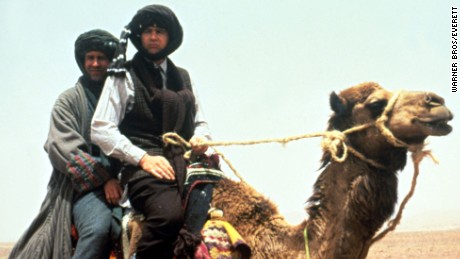 Dan Aykroyd et Chevy Chase dans le film de 1985 ' Des espions comme nous'